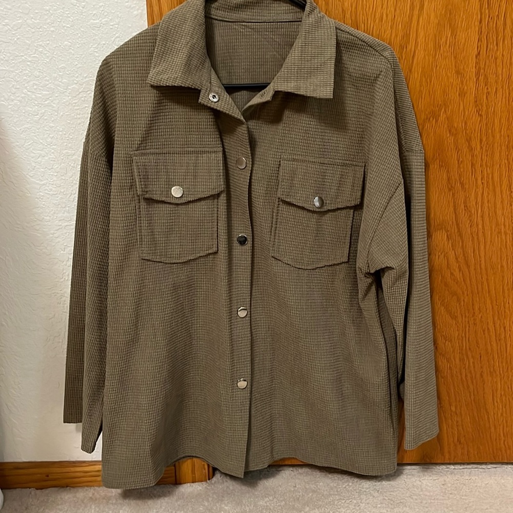 SHEIN Olive Button-Up Jacket sz M